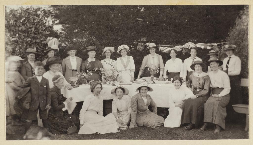 H.S. Tily family photograph album - P1997-155/11