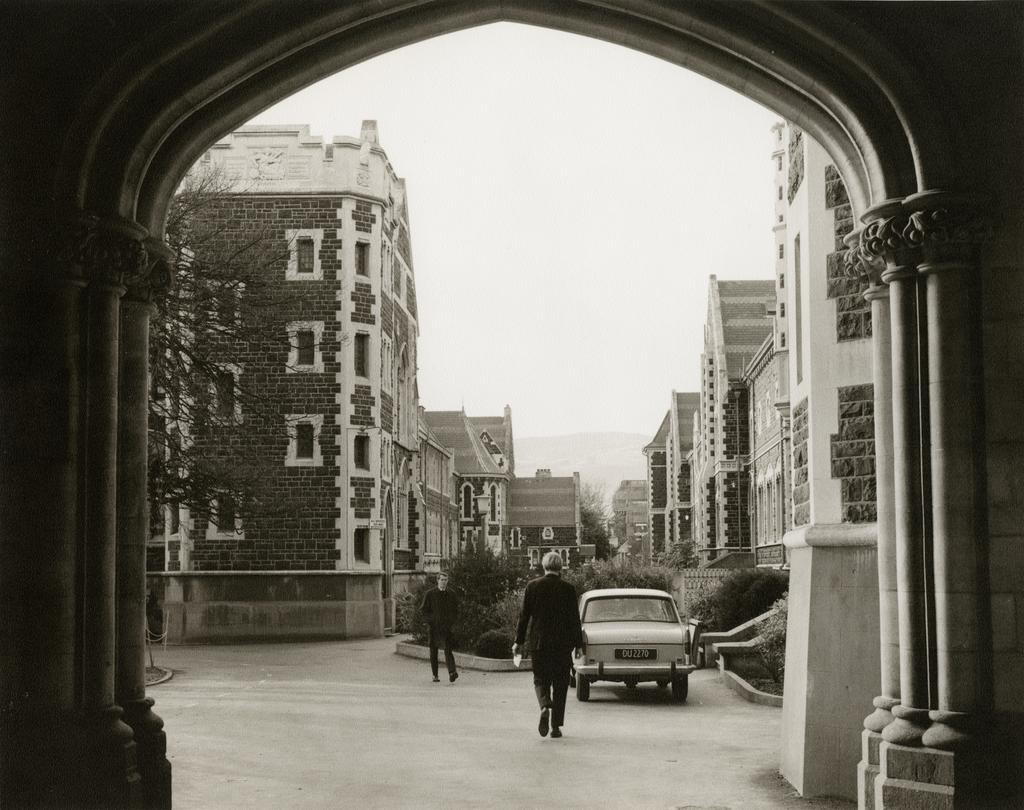 University of Otago : Records of Registry and Central Administration