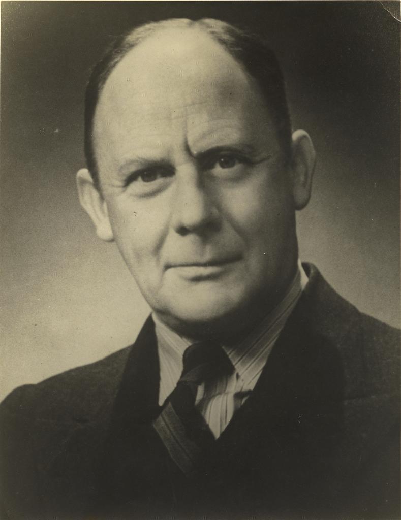 Barnett family : Papers relating to Sir Louis Barnett